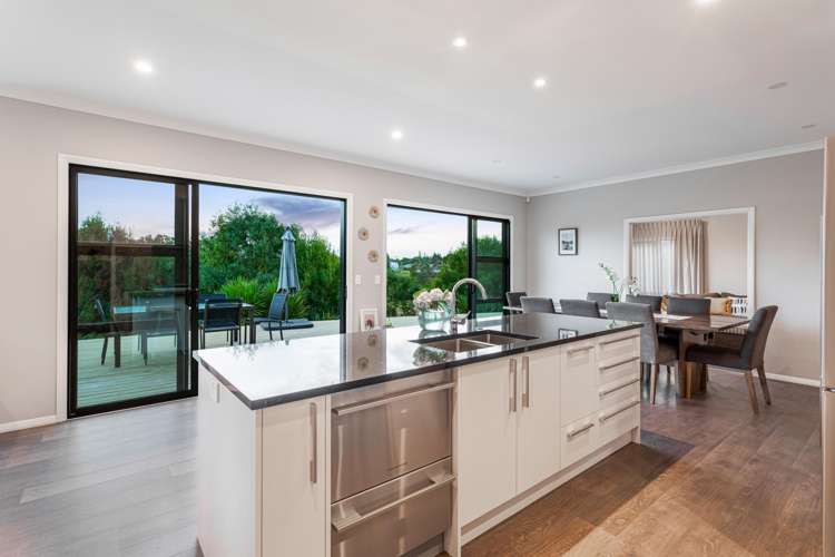 42 Leebank Crescent Riverhead_6