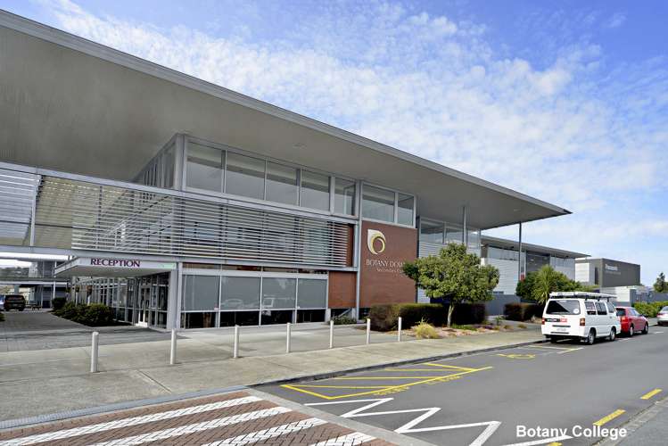 58 Armstrong Farm Drive East Tamaki Heights_13