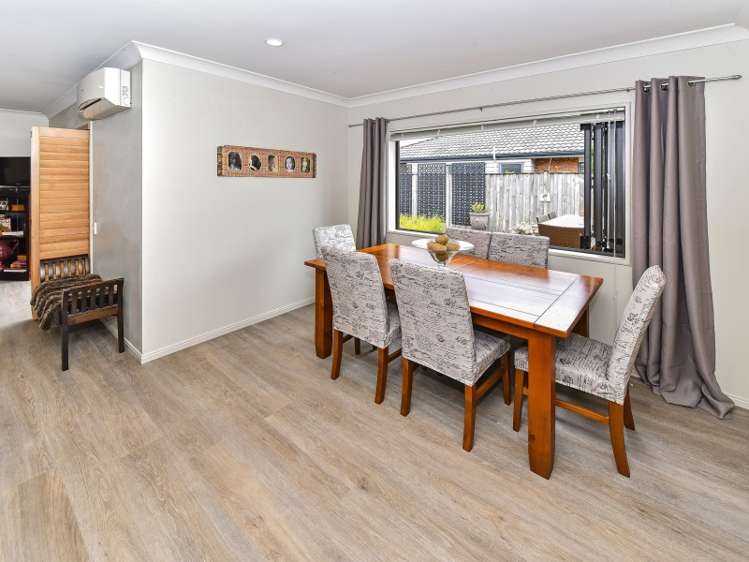 14 Turnberry Drive Wattle Downs_15