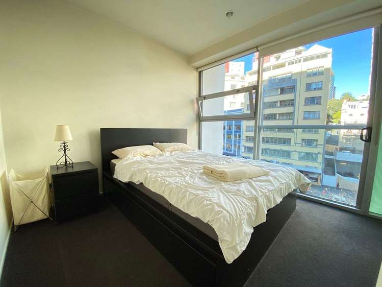 501/2 Beach Road Auckland Central_5