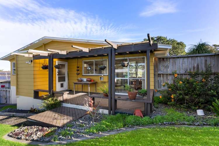 40 Easton Park Parade Glenfield_6