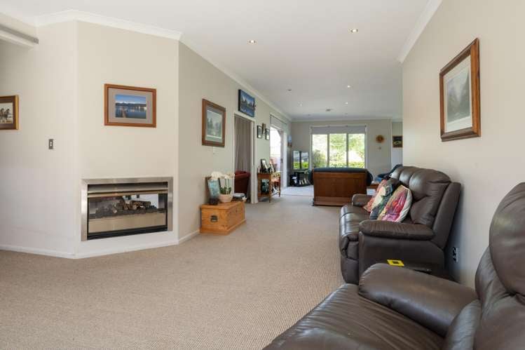 2 Rutledge Drive Springlands_10