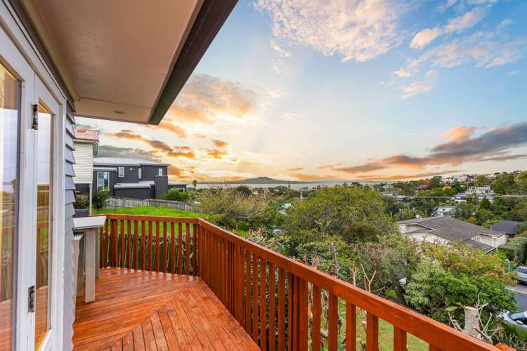 33 Peter Terrace Castor Bay_46