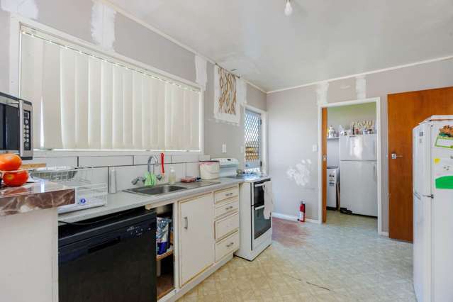 36 Akoranga Drive Northcote_4