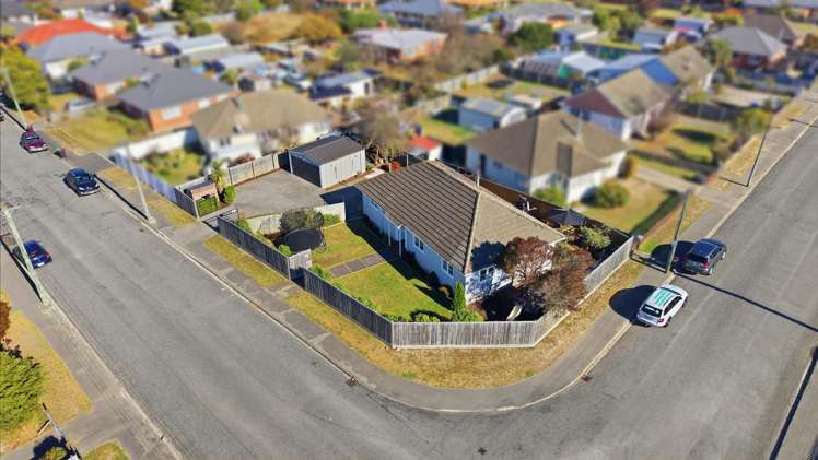 20 Robin Street Burwood_20