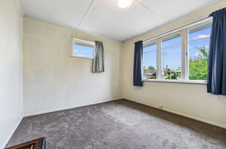 8 Fenwick Crescent Hillcrest_9