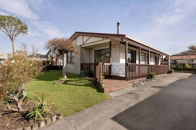 35 Lloyd Street Parkvale_2