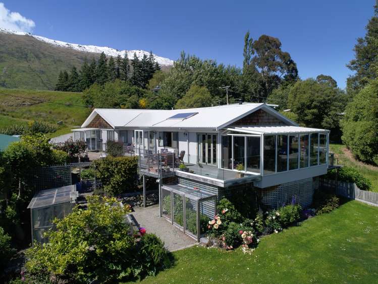 72 Wesney Terrace Kingston_12