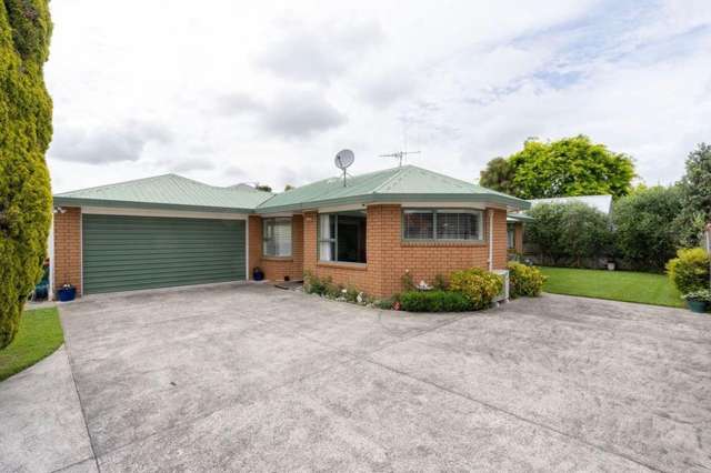 Three Bedroom in Sought After Claudelands