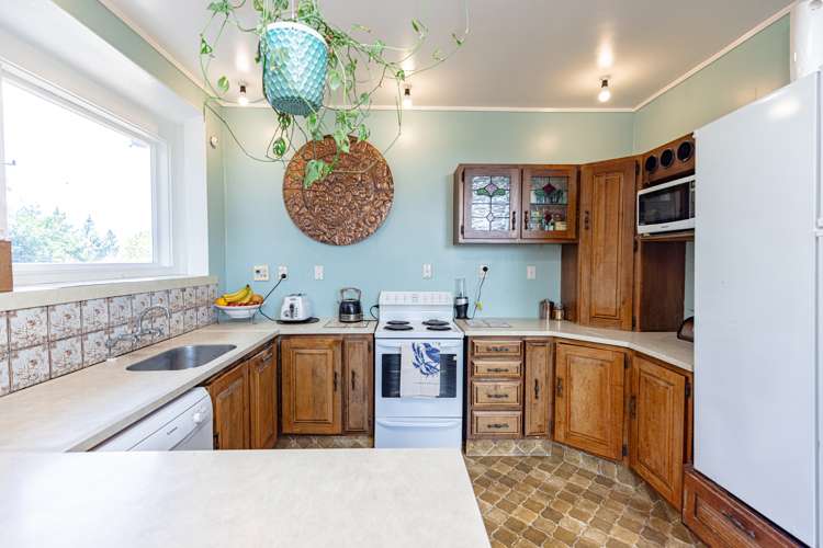 50 Shakespeare Road Bastia Hill_8