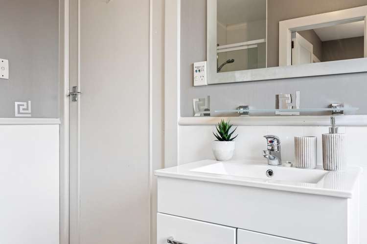 13 Voss Street Shirley_14