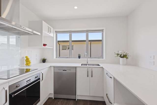 22 Glendene Court-Mary Brittan Village Rolleston_2