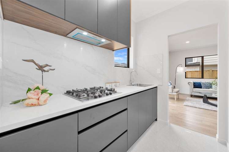 11 Tullymore Drive Flat Bush_19