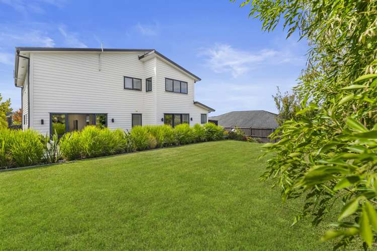 8 Dinning Road Riverhead_13