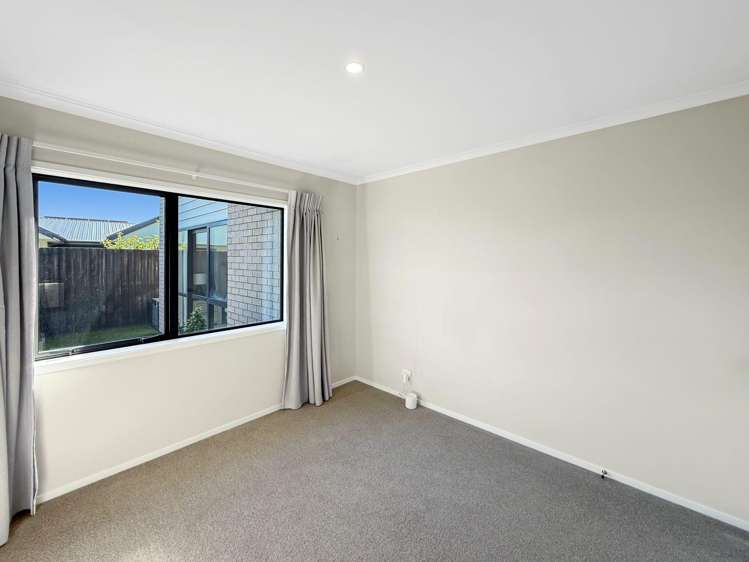 8 Hosta Lnwy Wigram_14