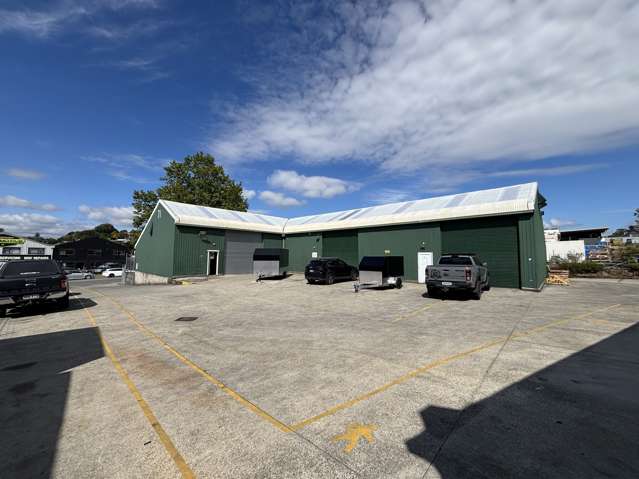 Real value on Maleme Street – warehouse