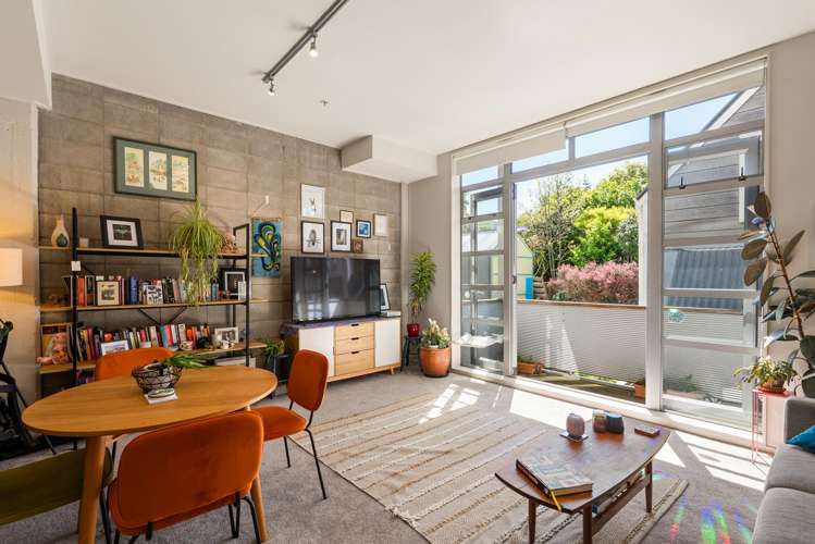 406/20 Hanson Street Mount Cook_0