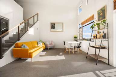 3J/5 Charlotte Street_3