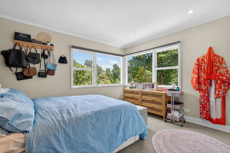 5 Tiniroa Grove Silverstream_15