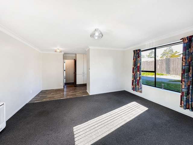 2/6 Pyatt Place Redwood_4