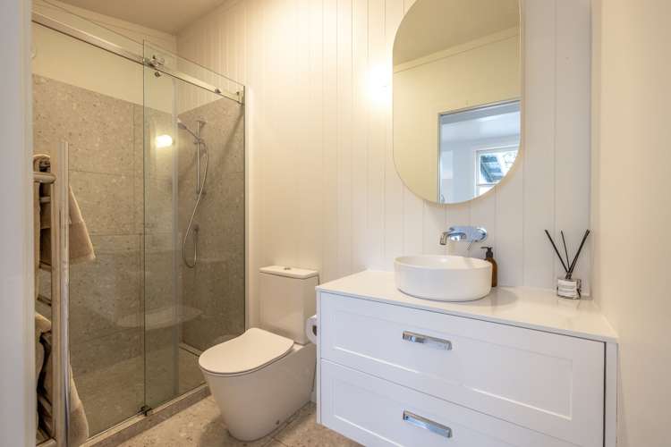 11 Putiki Road Ostend_17