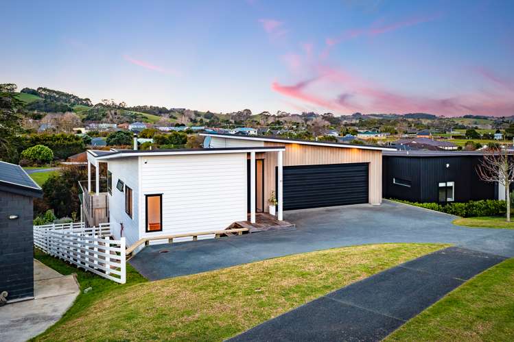 33 Laly Haddon Place Matakana_26