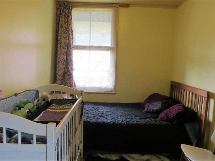 229 Whitaker Street Te Aroha_7