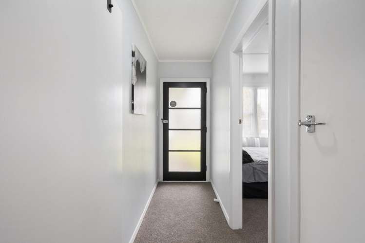 3 Somerset Crescent Highbury_6