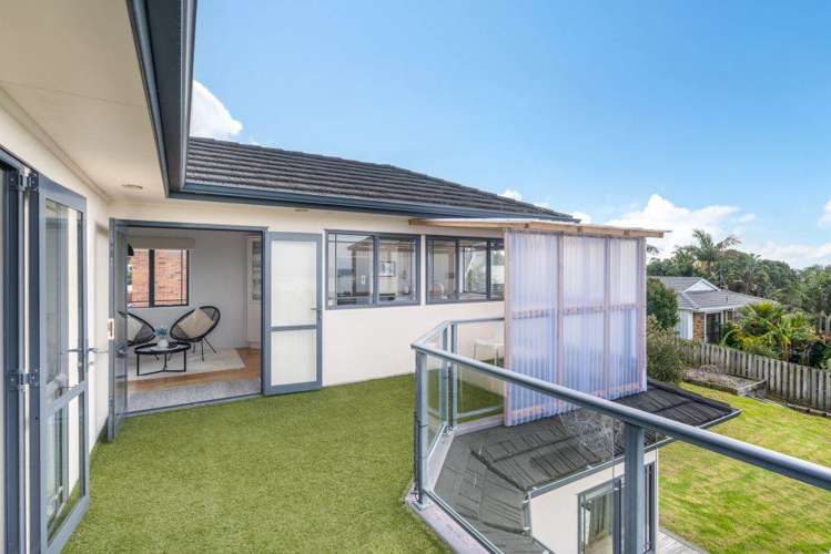 10 Beach Road Mellons Bay_19