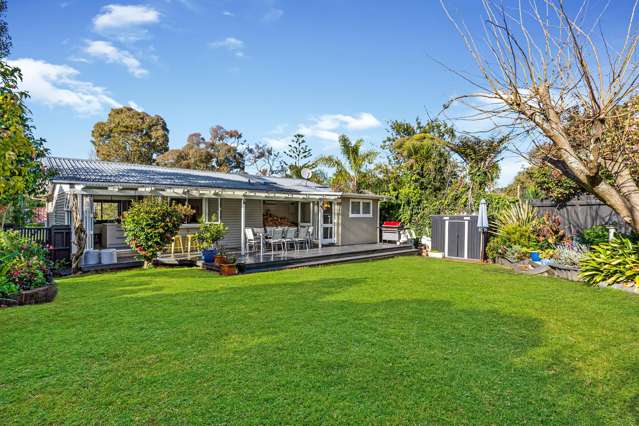 21&23 Atkinson Road Titirangi_2