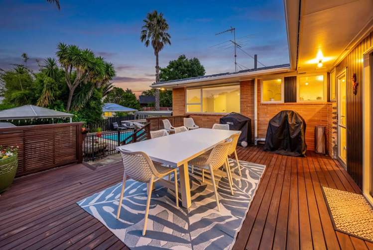 7 Tyrian Close Half Moon Bay_31