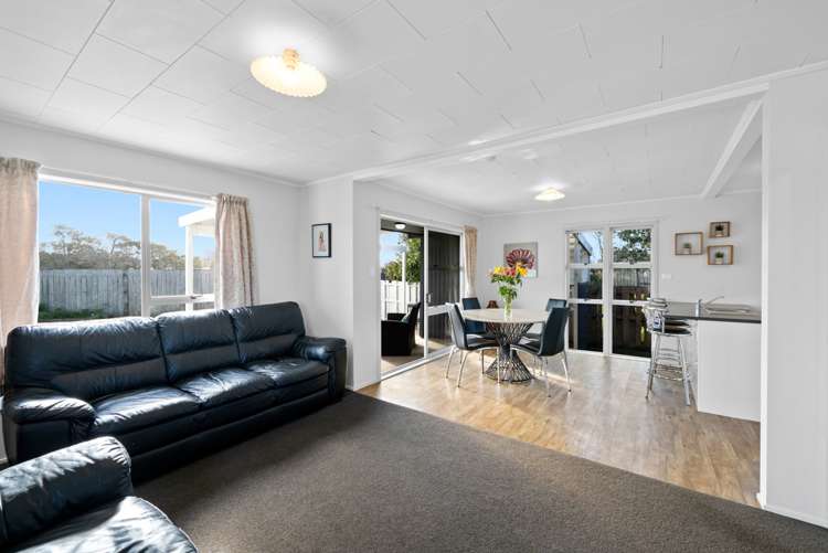 8 Uranga Street Ruakaka_39