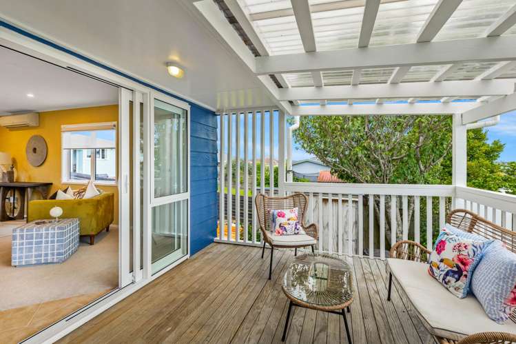 1/32 Neil Avenue Te Atatu Peninsula_12