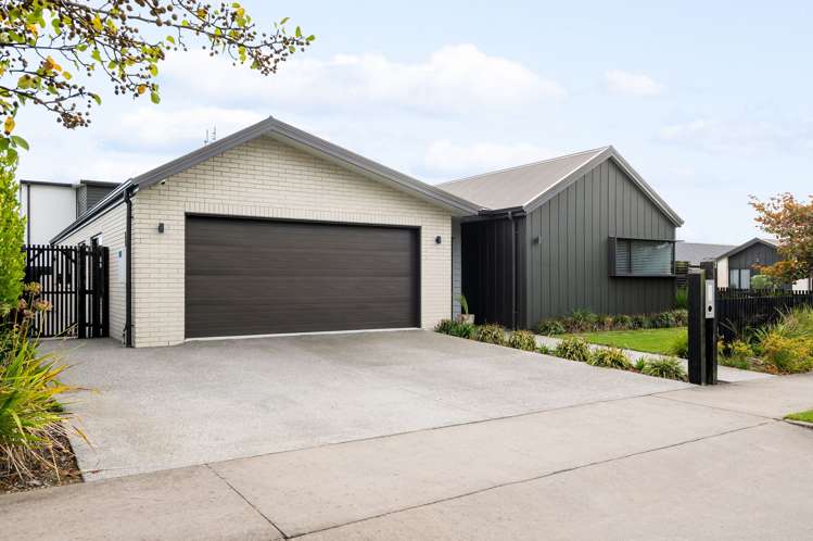 2 Probert Crescent Chartwell_1