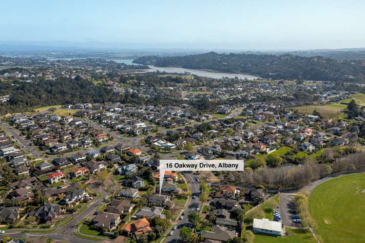 16 Oakway Drive Schnapper Rock_30