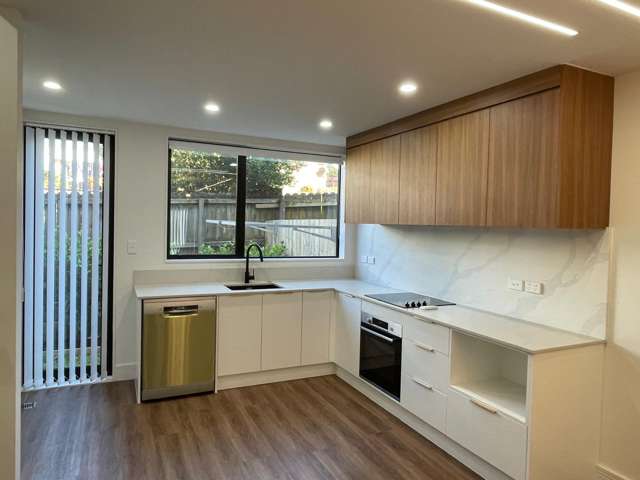8/7 Broadview Place Howick_3