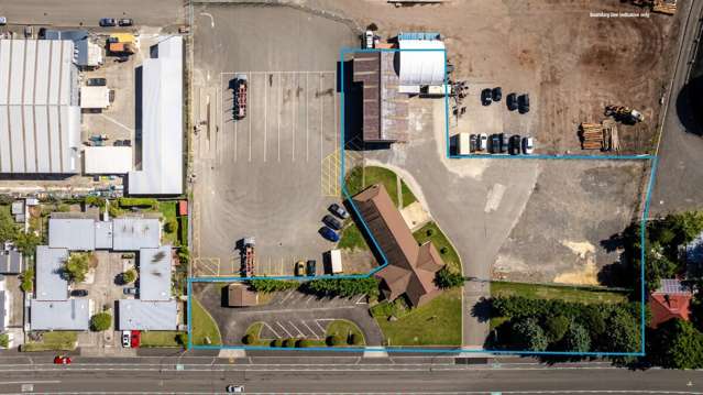 Prime Ahuriri Yard with Office & Workshop