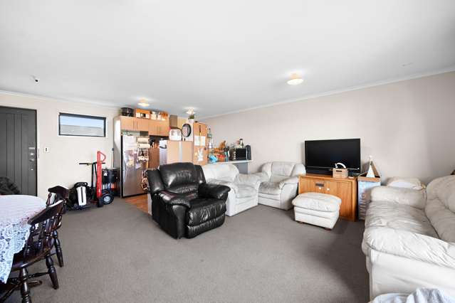 7/102 Old Farm Road Hamilton East_4