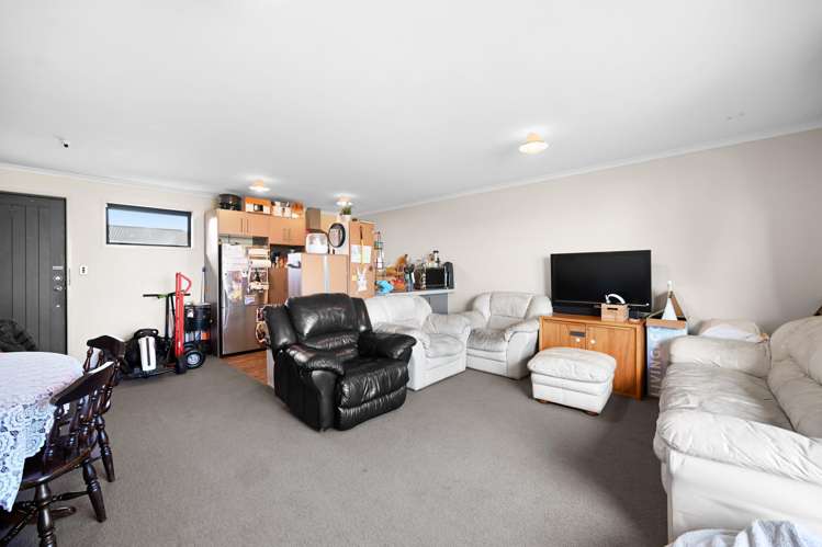 7/102 Old Farm Road Hamilton East_4