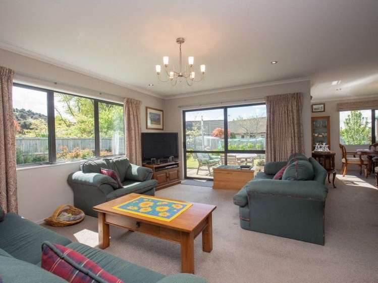 6 Hunt Place Albert Town_5