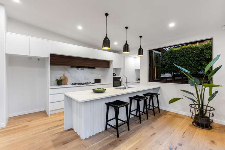 18 Tuatini Place Long Bay_5