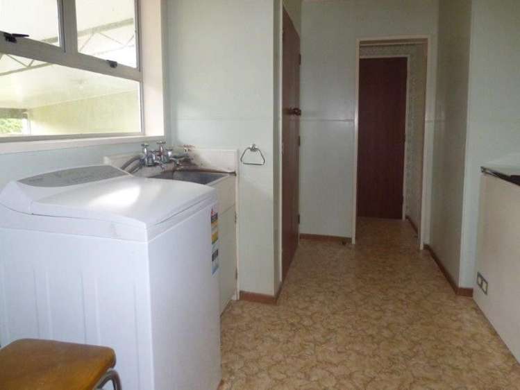 692 Spur Road Bunnythorpe_9