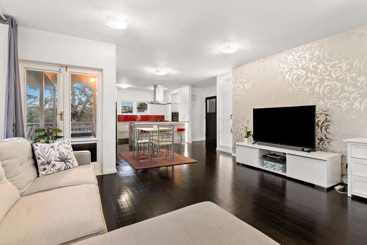 61 Taurus Crescent Beach Haven_6
