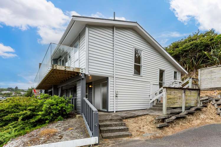 9/124 Redwood Avenue Tawa_1