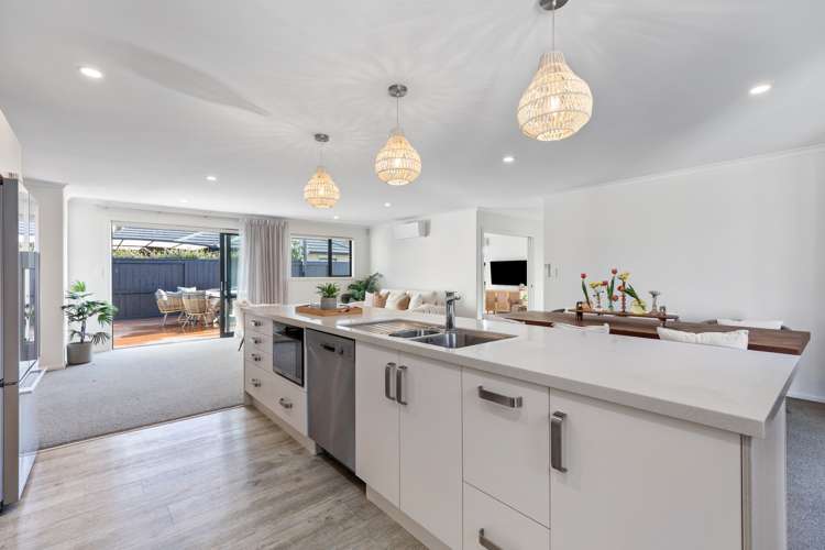 21 Livingstone Drive Papamoa_8