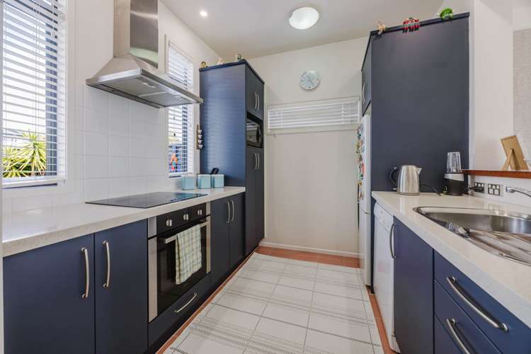 5/2 Armoy Drive East Tamaki_6
