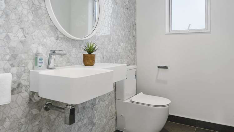 18 Throttle Close Dairy Flat_20