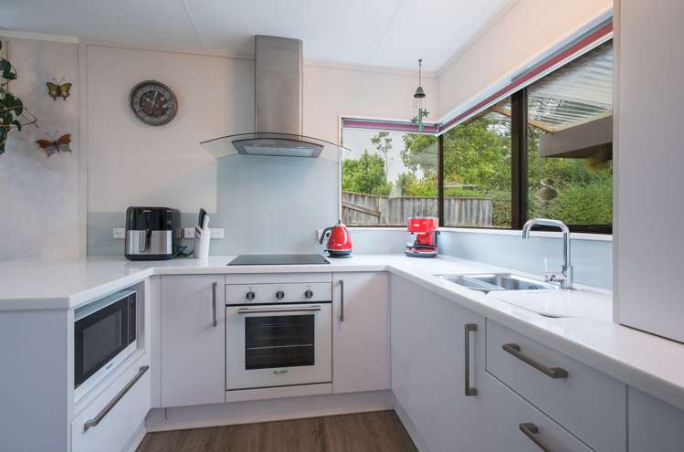 2/10 Cawthron Crescent Annesbrook_5