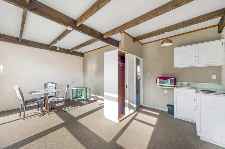 2 High Street Hunterville_34