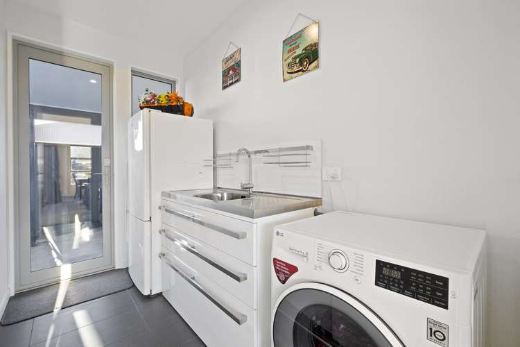 12 Magnetic Place Cromwell_11